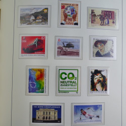 Collection timbres d'Autriche 2000-2018 neuf** en album lux. Collection timbres d'Autriche 2000-2018 neuf** en album lux.