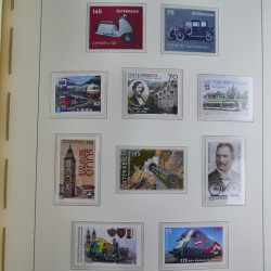 Collection timbres d'Autriche 2000-2018 neuf** en album lux. Collection timbres d'Autriche 2000-2018 neuf** en album lux.