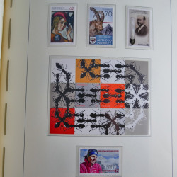 Collection timbres d'Autriche 2000-2018 neuf** en album lux. Collection timbres d'Autriche 2000-2018 neuf** en album lux.
