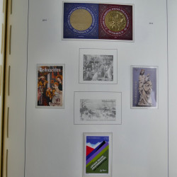 Collection timbres d'Autriche 2000-2018 neuf** en album lux. Collection timbres d'Autriche 2000-2018 neuf** en album lux.