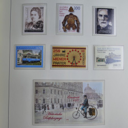 Collection timbres d'Autriche 2000-2018 neuf** en album lux. Collection timbres d'Autriche 2000-2018 neuf** en album lux.