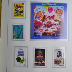 Collection timbres d'Autriche 2000-2018 neuf** en album lux. Collection timbres d'Autriche 2000-2018 neuf** en album lux.