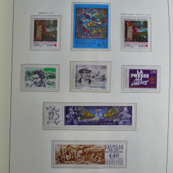 Collection timbres de France 1993-2002 neufs en album lux. Collection timbres de France 1993-2002 neufs en album lux.
