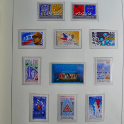 Collection timbres de France 1993-2002 neufs en album lux. Collection timbres de France 1993-2002 neufs en album lux.