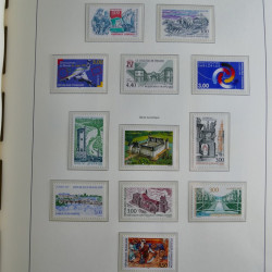 Collection timbres de France 1993-2002 neufs en album lux. Collection timbres de France 1993-2002 neufs en album lux.