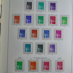 Collection timbres de France 1993-2002 neufs en album lux. Collection timbres de France 1993-2002 neufs en album lux.