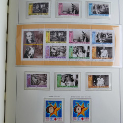 Collection timbres de France 1993-2002 neufs en album lux. Collection timbres de France 1993-2002 neufs en album lux.