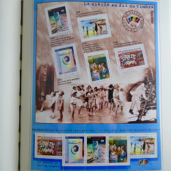 Collection timbres de France 1993-2002 neufs en album lux. Collection timbres de France 1993-2002 neufs en album lux.