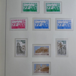 Collection timbres de France 1993-2002 neufs en album lux. Collection timbres de France 1993-2002 neufs en album lux.