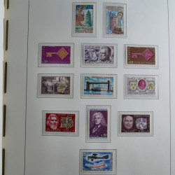 Collection timbres de France 1967-1992 neufs en album lux. Collection timbres de France 1967-1992 neufs en album lux.