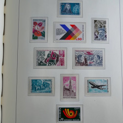 Collection timbres de France 1967-1992 neufs en album lux. Collection timbres de France 1967-1992 neufs en album lux.