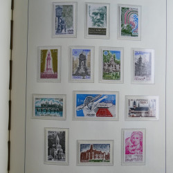 Collection timbres de France 1967-1992 neufs en album lux. Collection timbres de France 1967-1992 neufs en album lux.