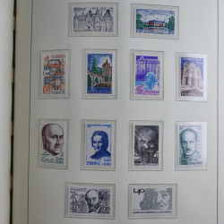 Collection timbres de France 1967-1992 neufs en album lux. Collection timbres de France 1967-1992 neufs en album lux.