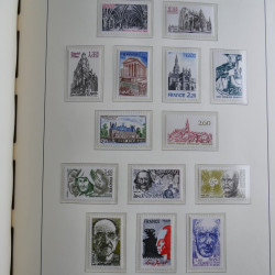 Collection timbres de France 1967-1992 neufs en album lux. Collection timbres de France 1967-1992 neufs en album lux.