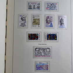 Collection timbres de France 1967-1992 neufs en album lux. Collection timbres de France 1967-1992 neufs en album lux.