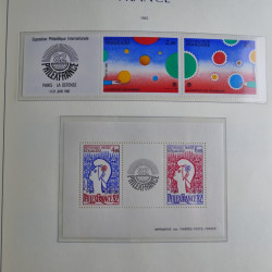 Collection timbres de France 1967-1992 neufs en album lux. Collection timbres de France 1967-1992 neufs en album lux.
