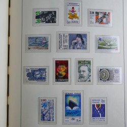 Collection timbres de France 1967-1992 neufs en album lux. Collection timbres de France 1967-1992 neufs en album lux.