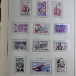 Collection timbres de France 1967-1992 neufs en album lux. Collection timbres de France 1967-1992 neufs en album lux.