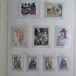 Collection timbres de France 1967-1992 neufs en album lux. Collection timbres de France 1967-1992 neufs en album lux.