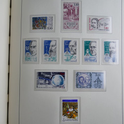 Collection timbres de France 1967-1992 neufs en album lux. Collection timbres de France 1967-1992 neufs en album lux.