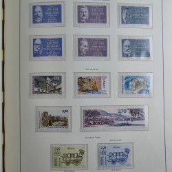 Collection timbres de France 1967-1992 neufs en album lux. Collection timbres de France 1967-1992 neufs en album lux.