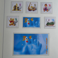Collection timbres d'Allemagne Fédérale 1990-2007 neufs et oblitérés en album lux. Collection timbres d'Allemagne Fédérale 1990-2007 neufs et oblitérés en album lux.