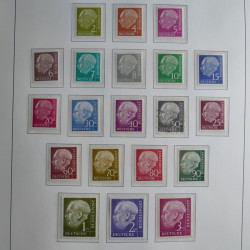 Collection timbres d'Allemagne Fédérale 1949-1989 neufs et oblitérés en album lux. Collection timbres d'Allemagne Fédérale 1949-1989 neufs et oblitérés en album lux.