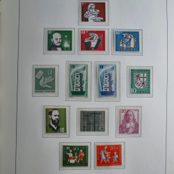 Collection timbres d'Allemagne Fédérale 1949-1989 neufs et oblitérés en album lux. Collection timbres d'Allemagne Fédérale 1949-1989 neufs et oblitérés en album lux.