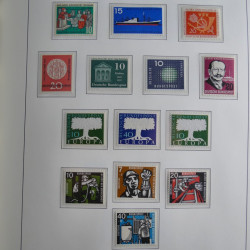 Collection timbres d'Allemagne Fédérale 1949-1989 neufs et oblitérés en album lux. Collection timbres d'Allemagne Fédérale 1949-1989 neufs et oblitérés en album lux.