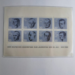 Collection timbres d'Allemagne Fédérale 1949-1989 neufs et oblitérés en album lux. Collection timbres d'Allemagne Fédérale 1949-1989 neufs et oblitérés en album lux.