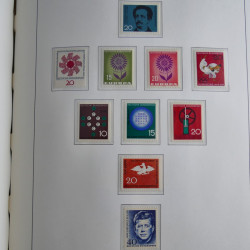 Collection timbres d'Allemagne Fédérale 1949-1989 neufs et oblitérés en album lux. Collection timbres d'Allemagne Fédérale 1949-1989 neufs et oblitérés en album lux.