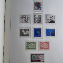 Collection timbres d'Allemagne Fédérale 1949-1989 neufs et oblitérés en album lux. Collection timbres d'Allemagne Fédérale 1949-1989 neufs et oblitérés en album lux.