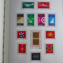 Collection timbres d'Allemagne Fédérale 1949-1989 neufs et oblitérés en album lux. Collection timbres d'Allemagne Fédérale 1949-1989 neufs et oblitérés en album lux.