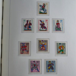 Collection timbres d'Allemagne Fédérale 1949-1989 neufs et oblitérés en album lux. Collection timbres d'Allemagne Fédérale 1949-1989 neufs et oblitérés en album lux.