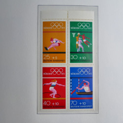 Collection timbres d'Allemagne Fédérale 1949-1989 neufs et oblitérés en album lux. Collection timbres d'Allemagne Fédérale 1949-1989 neufs et oblitérés en album lux.