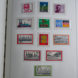 Collection timbres d'Allemagne Fédérale 1949-1989 neufs et oblitérés en album lux. Collection timbres d'Allemagne Fédérale 1949-1989 neufs et oblitérés en album lux.