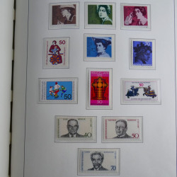 Collection timbres d'Allemagne Fédérale 1949-1989 neufs et oblitérés en album lux. Collection timbres d'Allemagne Fédérale 1949-1989 neufs et oblitérés en album lux.