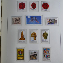Collection timbres d'Allemagne Fédérale 1949-1989 neufs et oblitérés en album lux. Collection timbres d'Allemagne Fédérale 1949-1989 neufs et oblitérés en album lux.