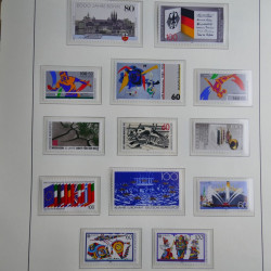 Collection timbres d'Allemagne Fédérale 1949-1989 neufs et oblitérés en album lux. Collection timbres d'Allemagne Fédérale 1949-1989 neufs et oblitérés en album lux.