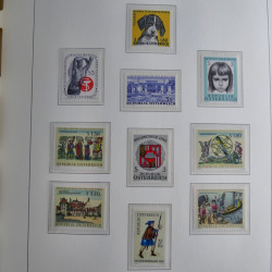Collection timbres d'Autriche 1960-2000 neufs et oblitérés en album lux. Collection timbres d'Autriche 1960-2000 neufs et oblitérés en album lux.