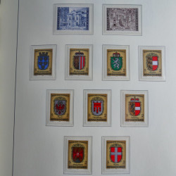 Collection timbres d'Autriche 1960-2000 neufs et oblitérés en album lux. Collection timbres d'Autriche 1960-2000 neufs et oblitérés en album lux.