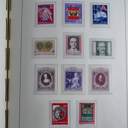 Collection timbres d'Autriche 1960-2000 neufs et oblitérés en album lux. Collection timbres d'Autriche 1960-2000 neufs et oblitérés en album lux.