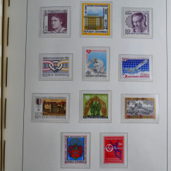 Collection timbres d'Autriche 1960-2000 neufs et oblitérés en album lux. Collection timbres d'Autriche 1960-2000 neufs et oblitérés en album lux.