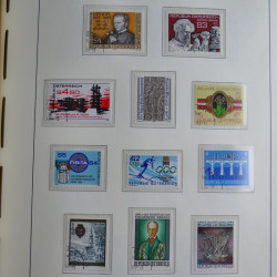 Collection timbres d'Autriche 1960-2000 neufs et oblitérés en album lux. Collection timbres d'Autriche 1960-2000 neufs et oblitérés en album lux.