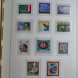 Collection timbres d'Autriche 1960-2000 neufs et oblitérés en album lux. Collection timbres d'Autriche 1960-2000 neufs et oblitérés en album lux.