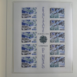 Collection timbres de Monaco 1981-2000 neufs en album lux. Collection timbres de Monaco 1981-2000 neufs en album lux.