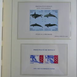 Collection timbres de Monaco 1981-2000 neufs en album lux. Collection timbres de Monaco 1981-2000 neufs en album lux.