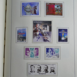 Collection timbres de Monaco 1981-2000 neufs en album lux. Collection timbres de Monaco 1981-2000 neufs en album lux.