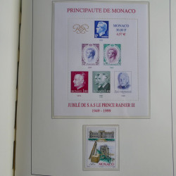 Collection timbres de Monaco 1981-2000 neufs en album lux. Collection timbres de Monaco 1981-2000 neufs en album lux.
