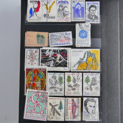 Lot de timbres de France 1892-2014 oblitérés en 6 albums.